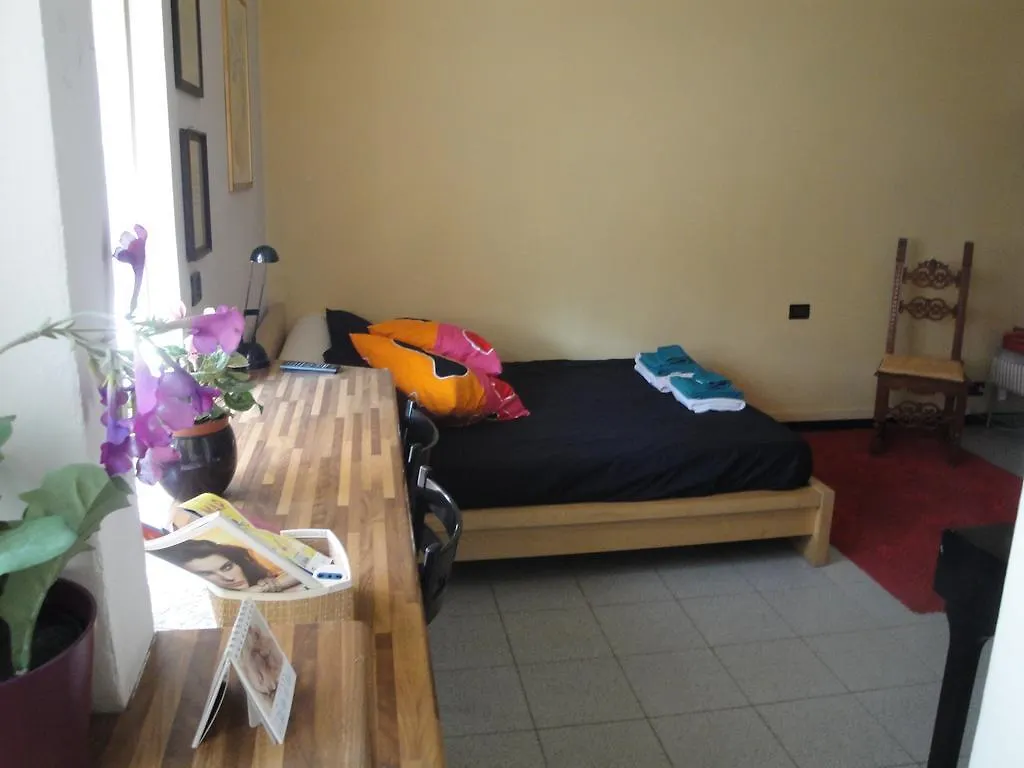 Via Sebino Apartment ミラノ