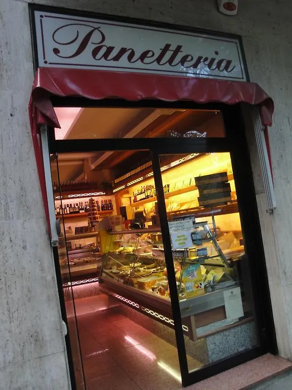 Via Sebino Apartment ミラノ